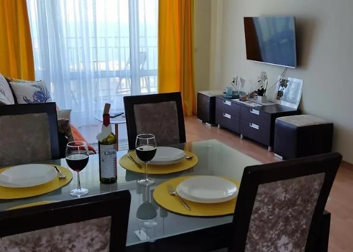 Imperial Sea View Апартамент *